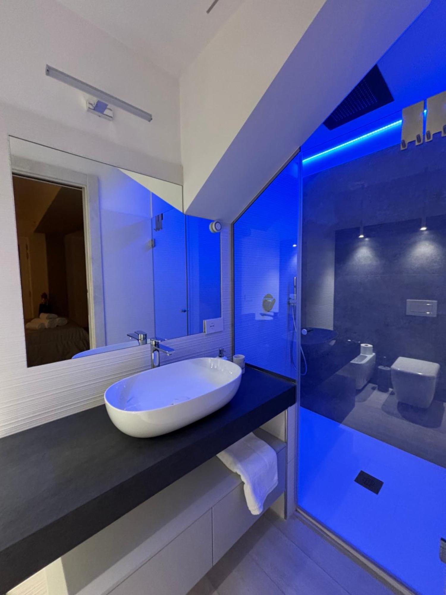 En Suite Bedroom Blue Moon Piano di Sorrento Exteriér fotografie
