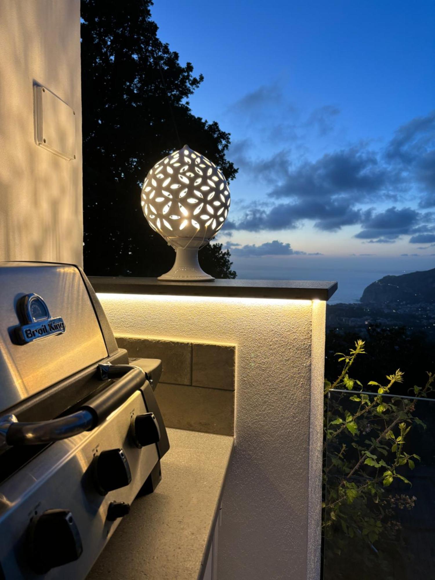 En Suite Bedroom Blue Moon Piano di Sorrento Exteriér fotografie