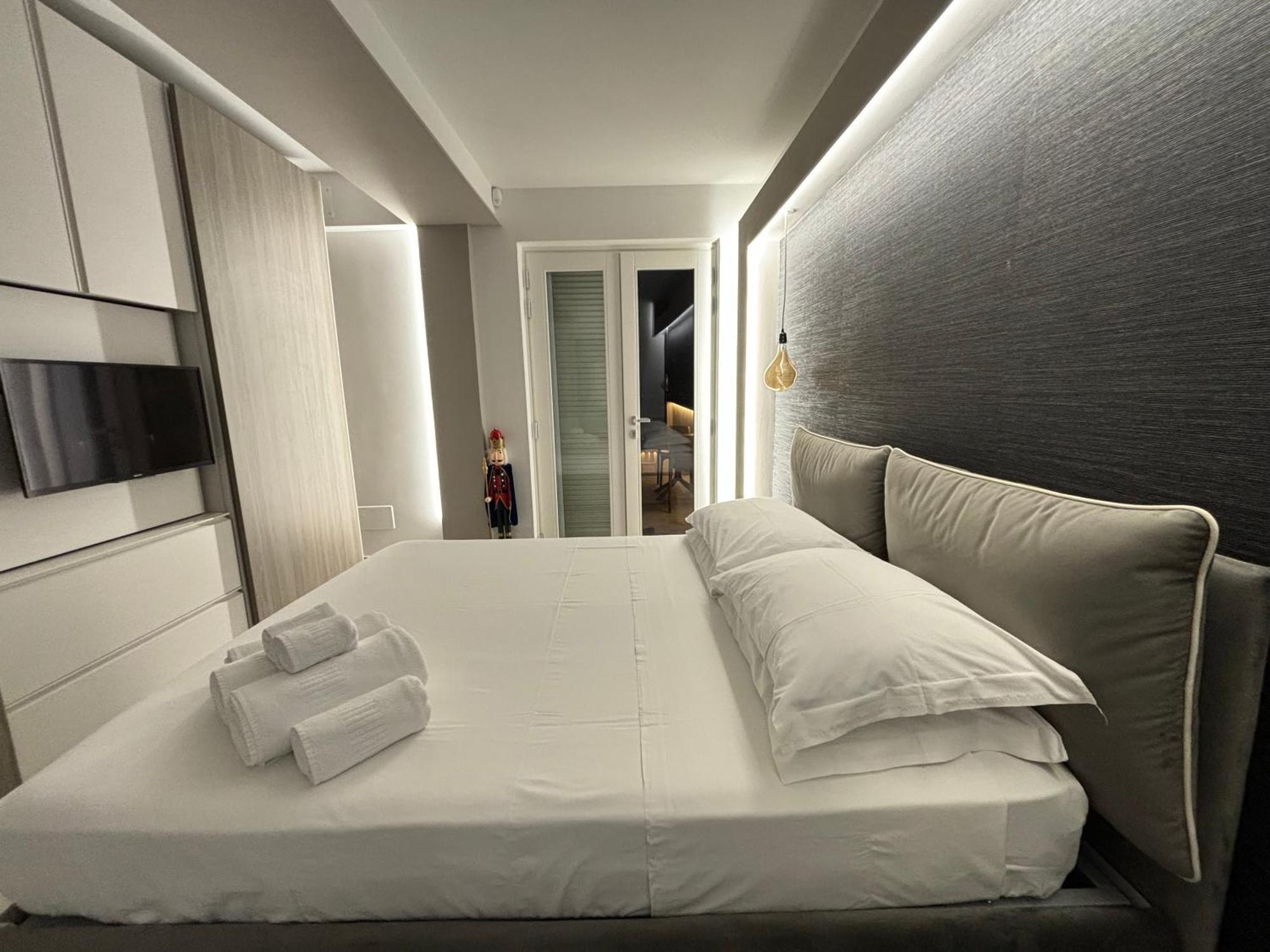En Suite Bedroom Blue Moon Piano di Sorrento Exteriér fotografie